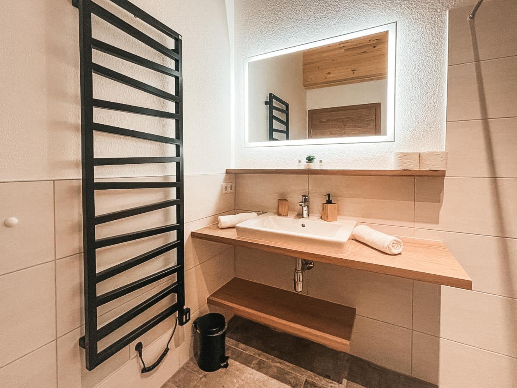 Zillerheart - Balcony Und Car Park By Alpenluxus Appartements Fügen Екстериор снимка