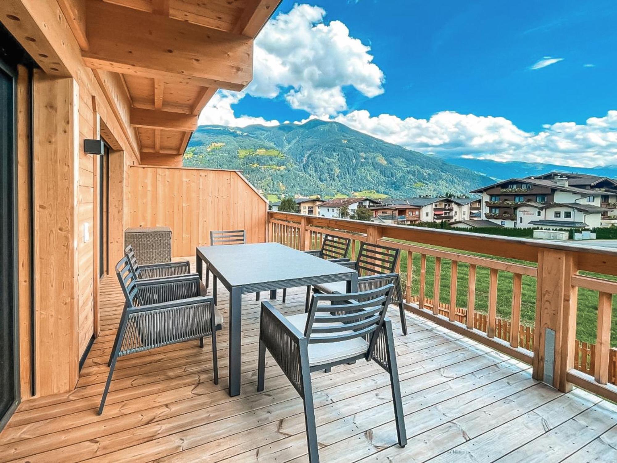 Zillerheart - Balcony Und Car Park By Alpenluxus Appartements Fügen Екстериор снимка